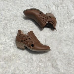 NWOT Report Brown Woven Ankle Booties
